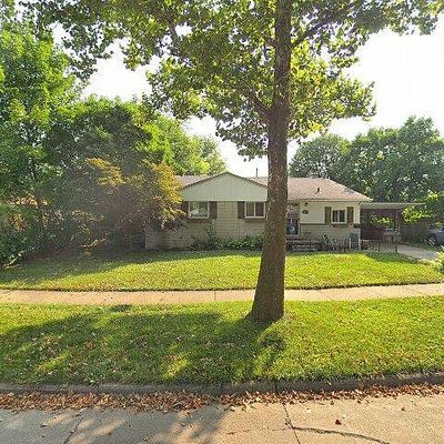 7762 Rosemary St, Dearborn Heights, MI 48127