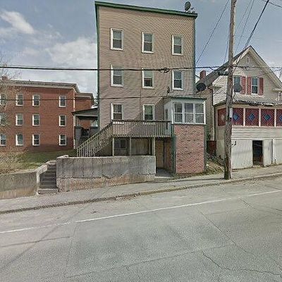 78 Broad St, Auburn, ME 04210