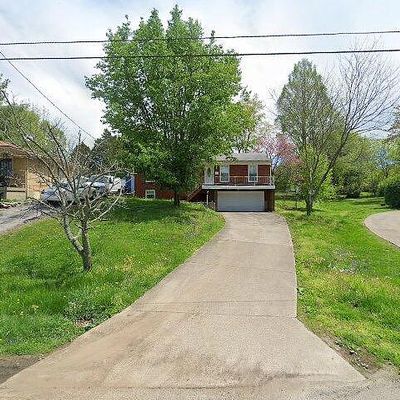 7801 Cecilia Way, Louisville, KY 40219