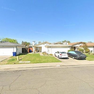 961 11 Th Ave, Kingsburg, CA 93631