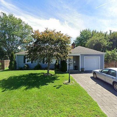 1 Penrod Ave, Riverside, RI 02915