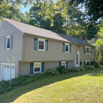 10 Laurel Wood Rd, North Stonington, CT 06359