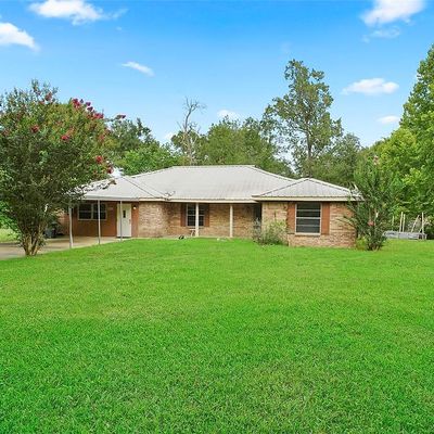 101 Walnut Dr, Coldspring, TX 77331