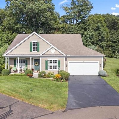 9 Black Swan Ct, Brookfield, CT 06804