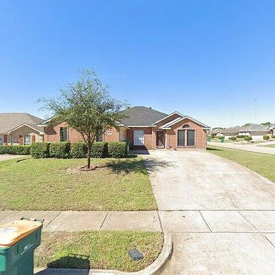 901 Black Walnut Trl, Cedar Hill, TX 75104