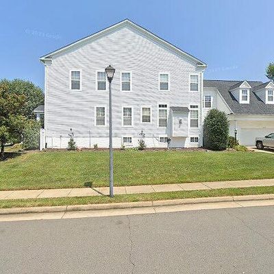 9030 Virginia Ter, Lorton, VA 22079