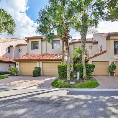 905 Crows Nest Ln, Tampa, FL 33602