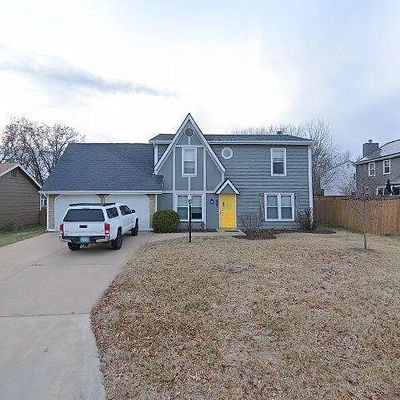 905 Prescott Dr, Lawrence, KS 66049