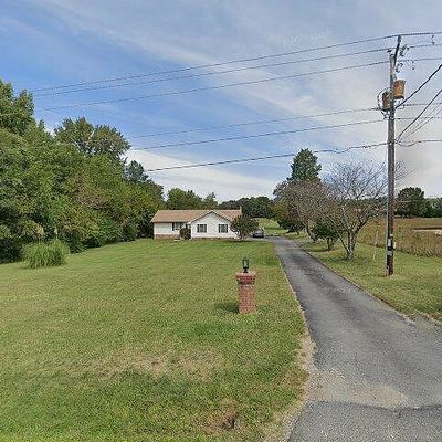 909 White Oak Rd, Fredericksburg, VA 22405