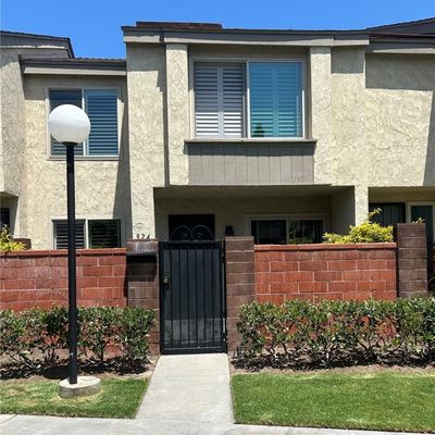 924 W Lamark Ln, Anaheim, CA 92802