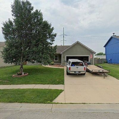 925 Witch Hollow St, Gardner, KS 66030