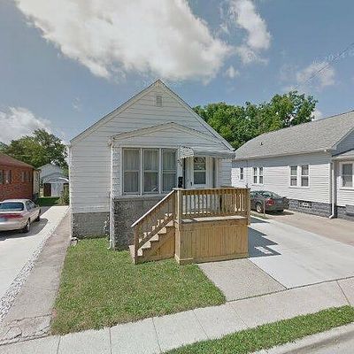 926 Kentucky Ct, Monroe, MI 48161