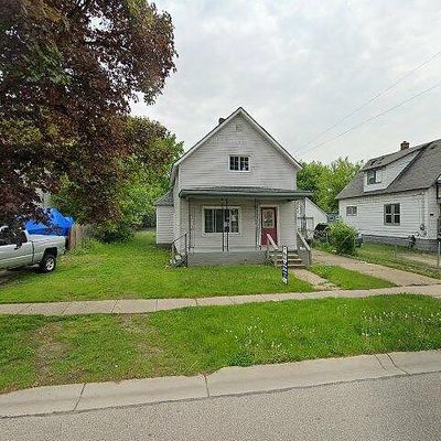 926 Bancroft St, Port Huron, MI 48060