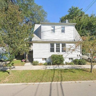 926 Saint Louis St, Ferndale, MI 48220