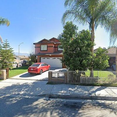 934 Award Dr, Colton, CA 92324