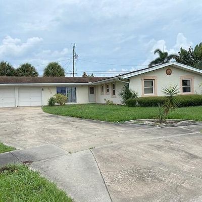 936 Bolton Pl, Rockledge, FL 32955