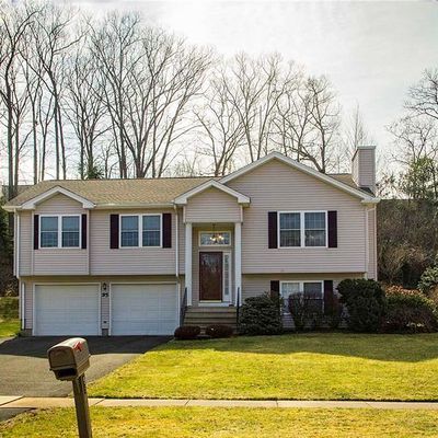 95 Folly Brook Ln, Manchester, CT 06040