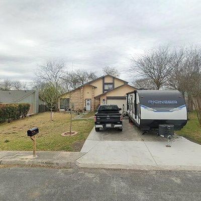 9523 Chelmsford, San Antonio, TX 78239