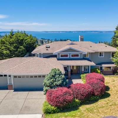 953 Karen Ann Dr, Camano Island, WA 98282