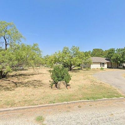 110 Bluegrass Dr, San Angelo, TX 76903