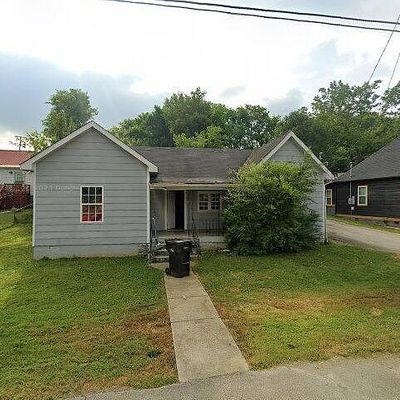 1103 Woodland St, Columbia, TN 38401