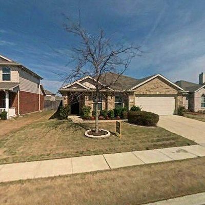 1219 Mockingbird Dr, Aubrey, TX 76227