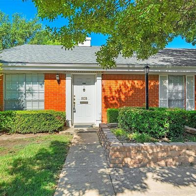 1039 Roaring Springs Rd, Fort Worth, TX 76114