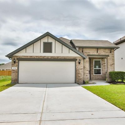 104 Lisa Marie Dr, Angleton, TX 77515