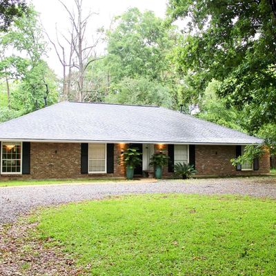 1049 Castle Kirk Dr, Baton Rouge, LA 70808