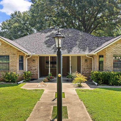 105 Lindsey Brook Ln, Longview, TX 75605