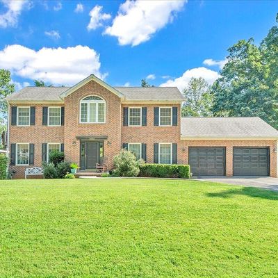 1058 Lake Oaks Ln, Goodview, VA 24095