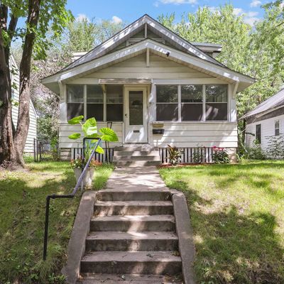 1073 Blair Ave, Saint Paul, MN 55104