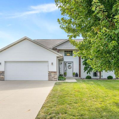 108 Flagstone Ln, Mankato, MN 56001