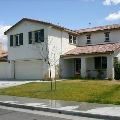 1091 Enchanted Trl, San Jacinto, CA 92582