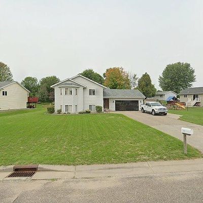 135 Linden Rd, Prescott, WI 54021