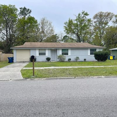 1364 Marsh Hen Dr, Jacksonville, FL 32218