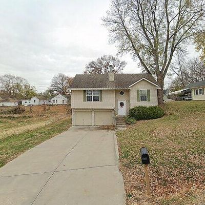 1421 Olive St, Leavenworth, KS 66048