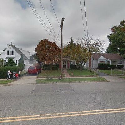 145 Bay Ave, Hicksville, NY 11801