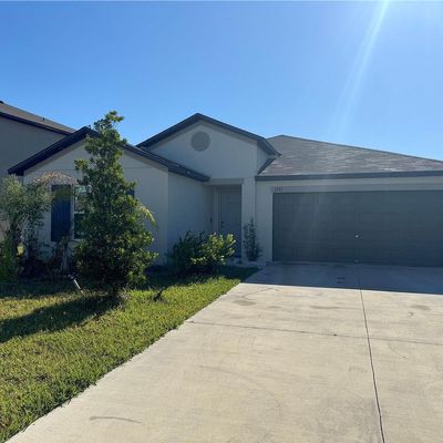 1231 Tahitian Sunrise Dr, Plant City, FL 33565