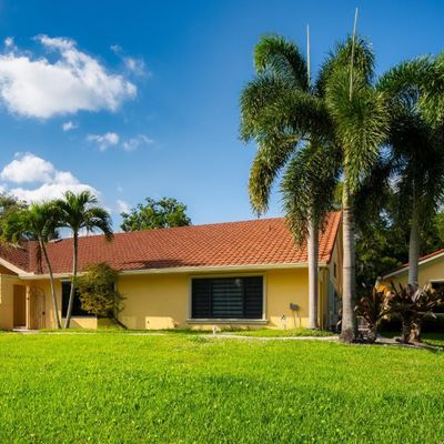 12351 Nw 2 Nd St, Plantation, FL 33325