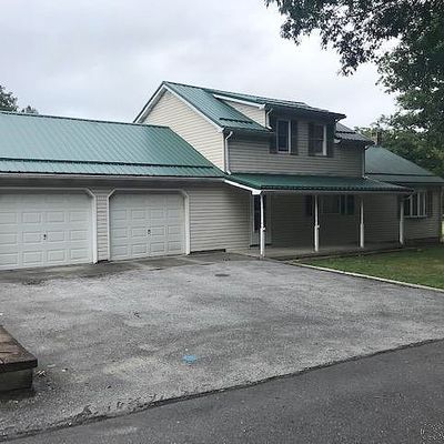 1250 Louella Dr, Windber, PA 15963