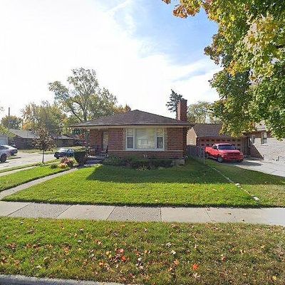 12801 Northfield Blvd, Oak Park, MI 48237