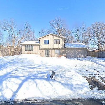 12821 Hilltop Rd, Burnsville, MN 55337