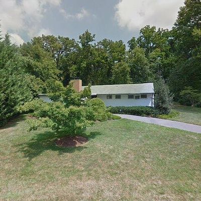 1306 Pine Ridge Ln, Pikesville, MD 21208