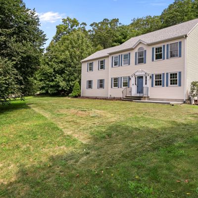 17 Egret Rd, East Lyme, CT 06333