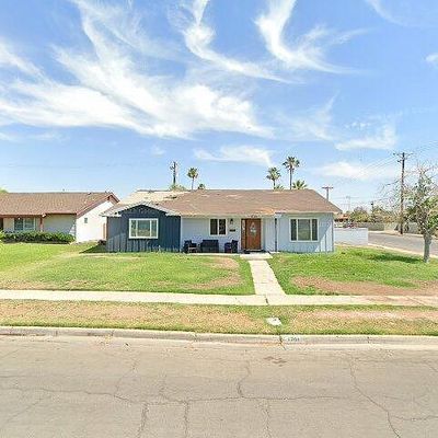 1704 Sandalwood Dr, El Centro, CA 92243