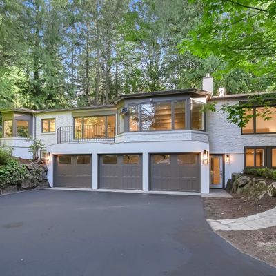 17058 37 Th Ave Ne, Lake Forest Park, WA 98155