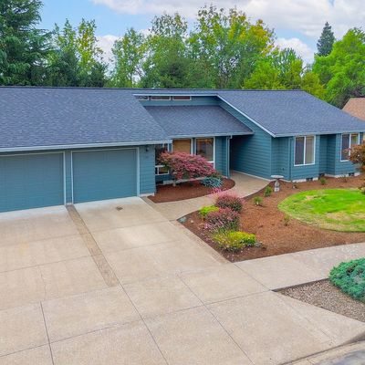 1720 Ne Coburn Dr, Mcminnville, OR 97128