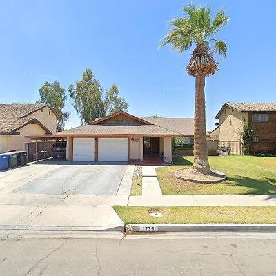 1735 Desert Gardens Dr, El Centro, CA 92243