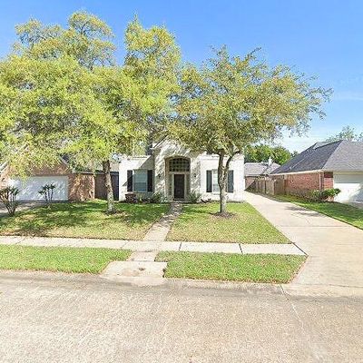 17806 Camden Oaks Ln, Richmond, TX 77407